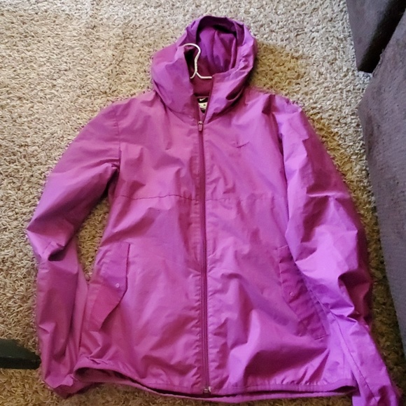 Nike Jackets & Blazers - Nike Raincoat light jacket Nike Jackets & Blazers - Nike Raincoat light jacket